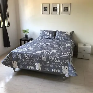  Habitación en casa particular Independientes Cerca Al Aeropuerto 1