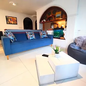  Habitación en casa particular Homethel
