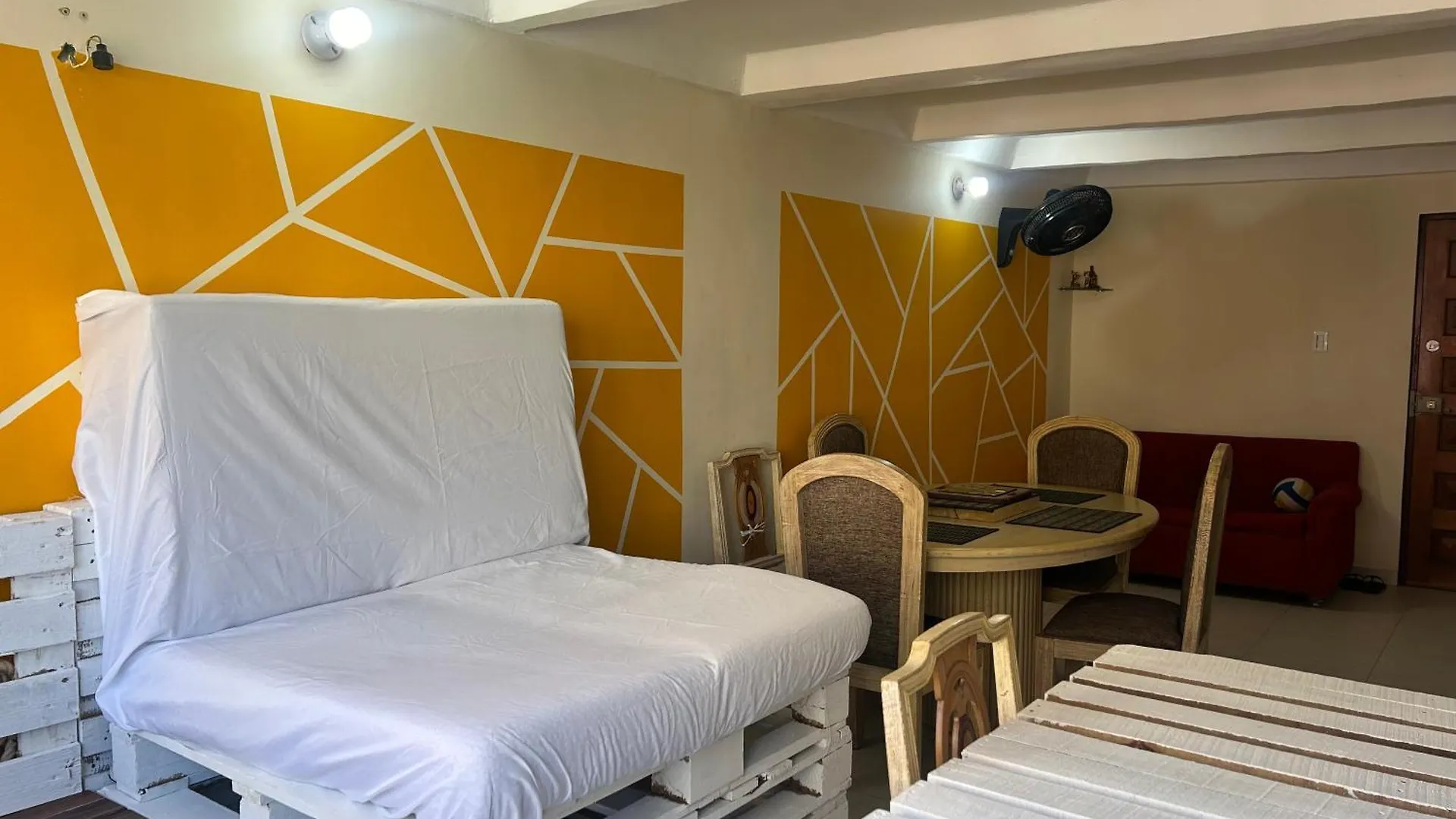 Umweltfreundliches Gemuetliches Etagenbett Zimmer Mit Privatem Bad Naehe Flughafen Cartagena Privat bolig